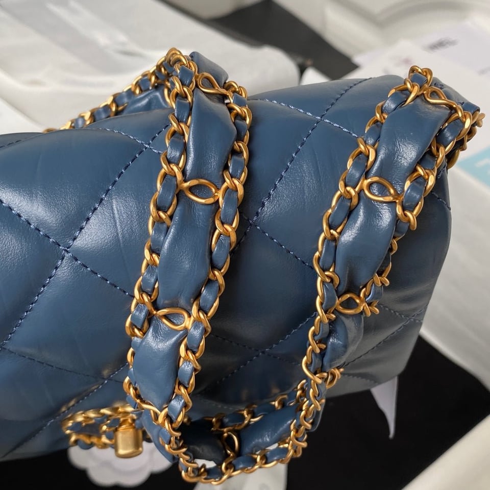 Chanel 23K 13,5Cm Steel Blue Calfskin Gold Hardware view 4