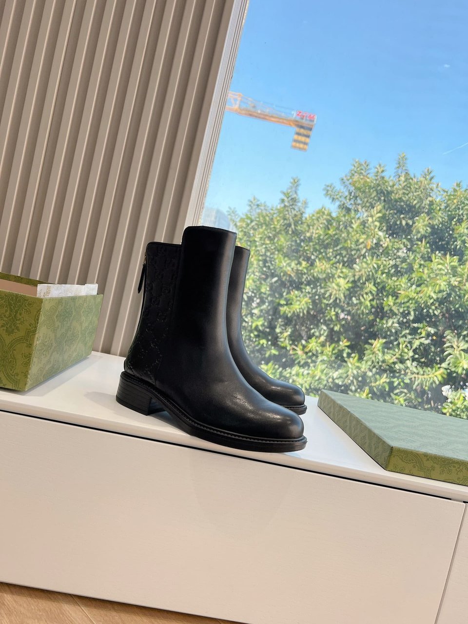 Gucci Leather Ankle Boots Black view 8