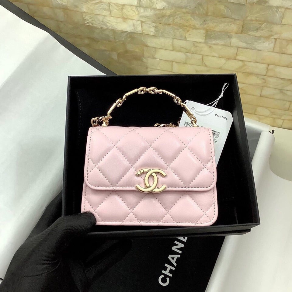 Chanel Woc 13Cm With Top Handle Pink Quilted Calfskin Gold Hardware