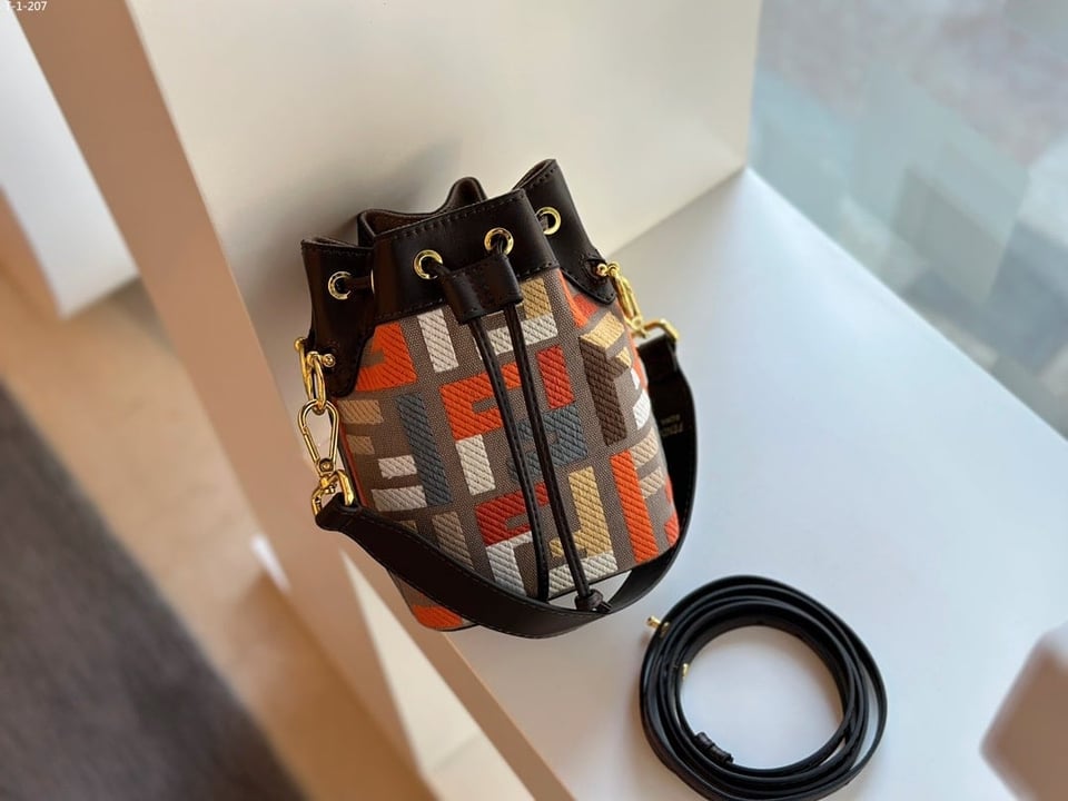 Fendi Mon Tresor Mini Bag Multicolor Canvas 18Cm view 3