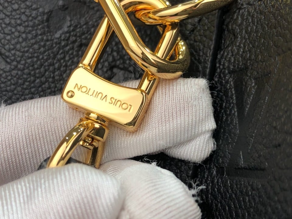 Louis Vuitton N Ono Mm Bucket 26Cm Black M45256 view 9