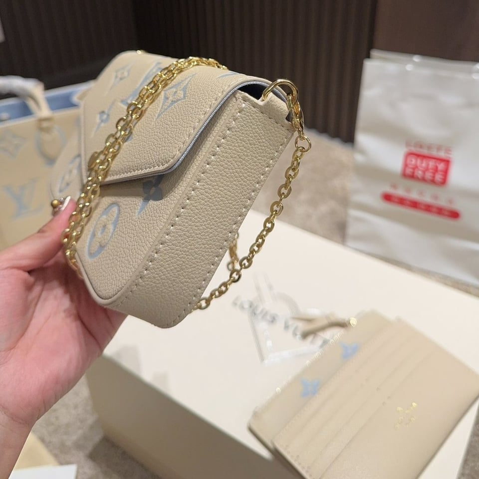 Louis Vuitton F Licie Pochette Bag Candy Blue 21Cm M83025 view 3