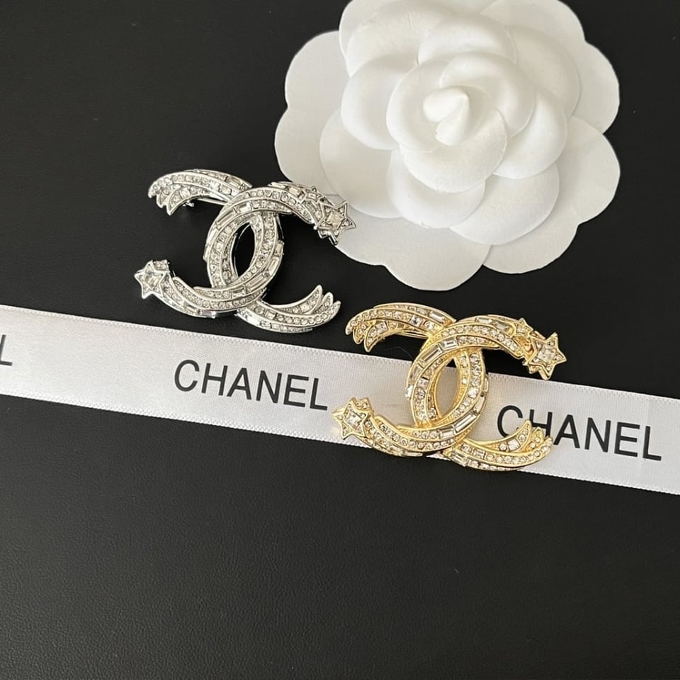 Chanel Cc Brooch Gold With Stones Attached And Two Stars view 4