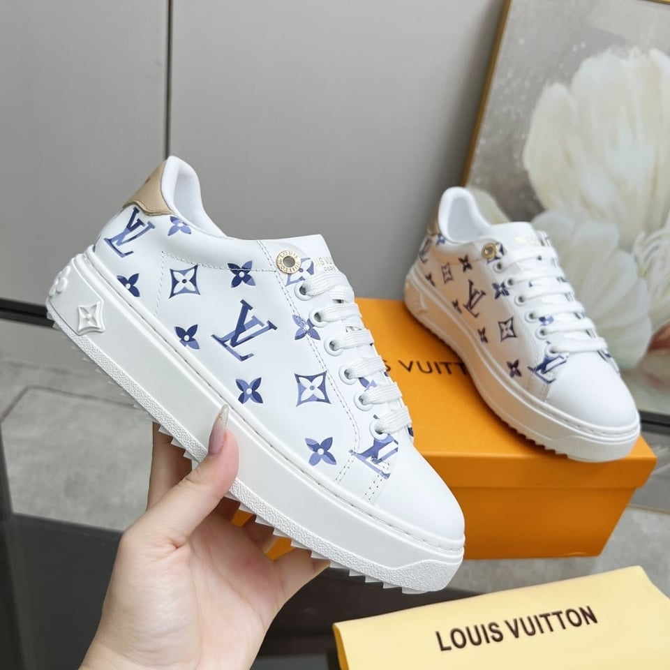 Louis Vuitton Time Out Sneaker Blue 1Ahoof view 8