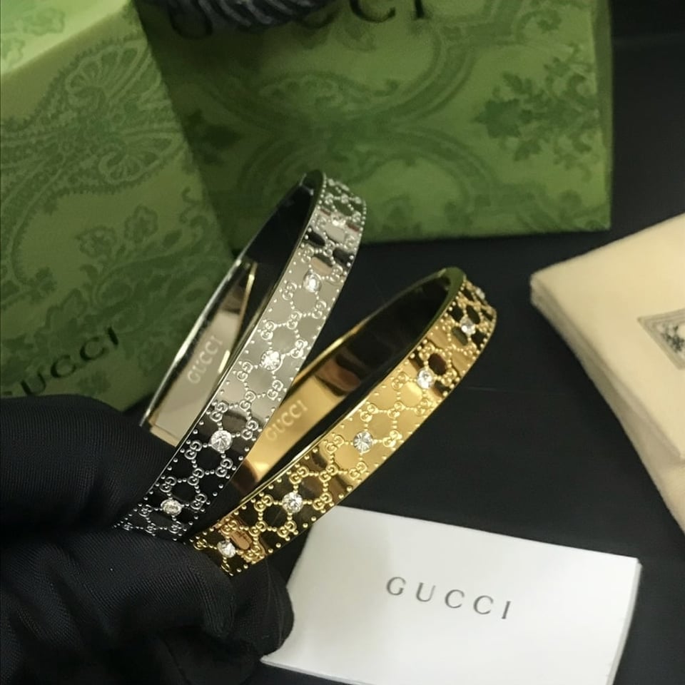Gucci Cuff Bracelet 8Mm Silver view 6