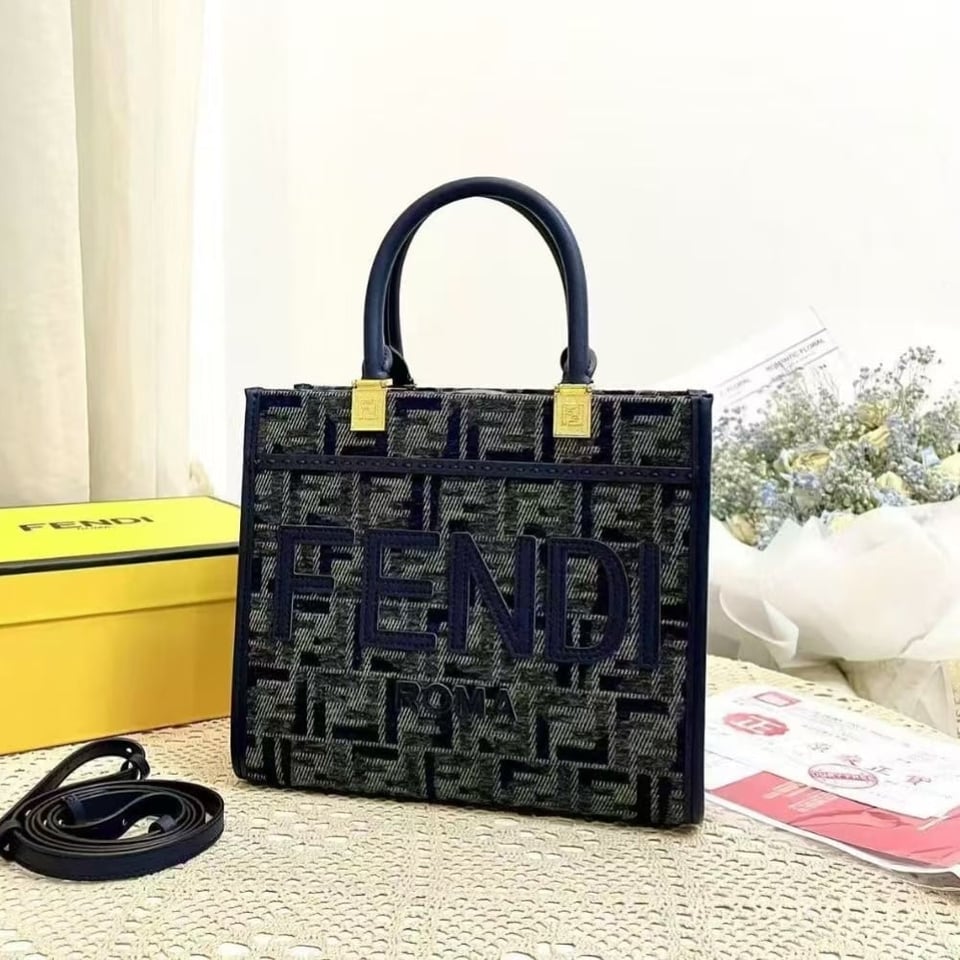Fendi Sunshine Small Ff Chenille Shopper Dark Blue 26Cm view 3