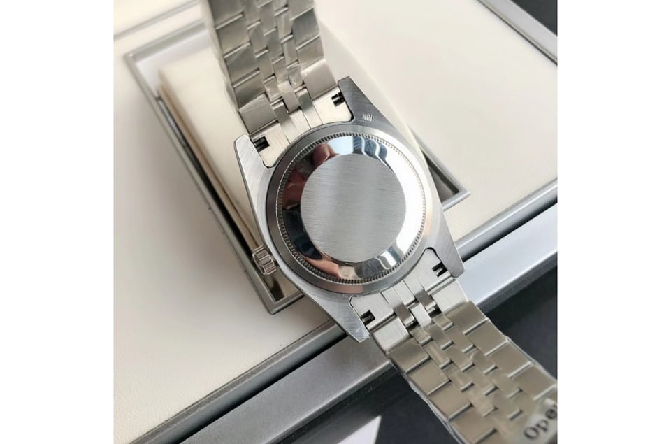 Rolex Datejust 36/28mm SS/SS Jub White/Dial view 10