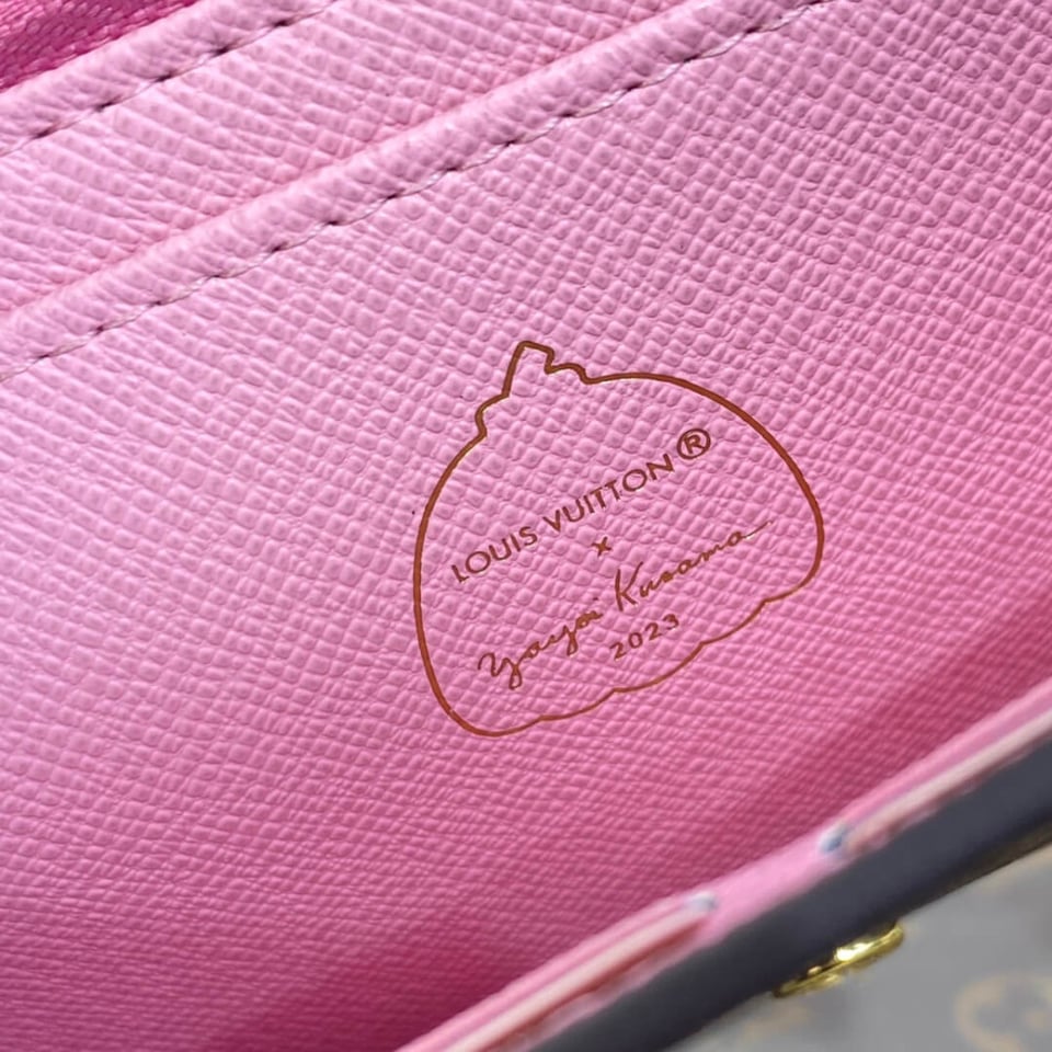 Louis Vuitton x Yayoi Kusama Sarah Wallet view 9