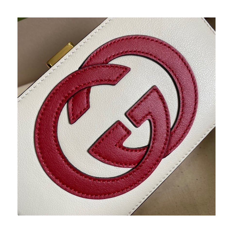 Gucci Interlocking G Mini Bag in White Leather view 7