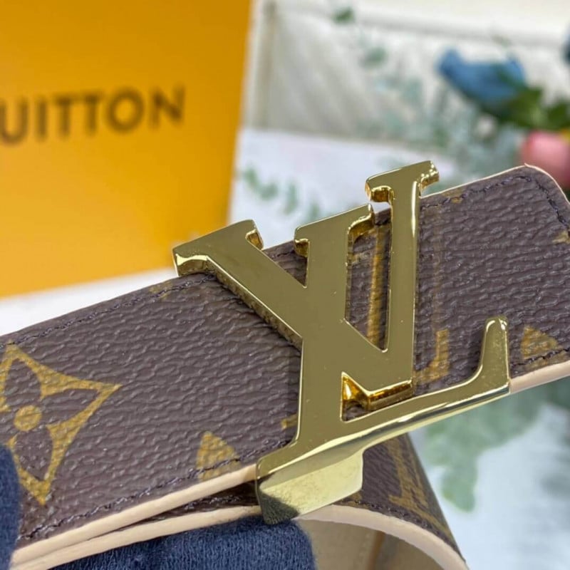 Louis Vuitton LV Initiales 30mm Reversible Belt M0317W view 5