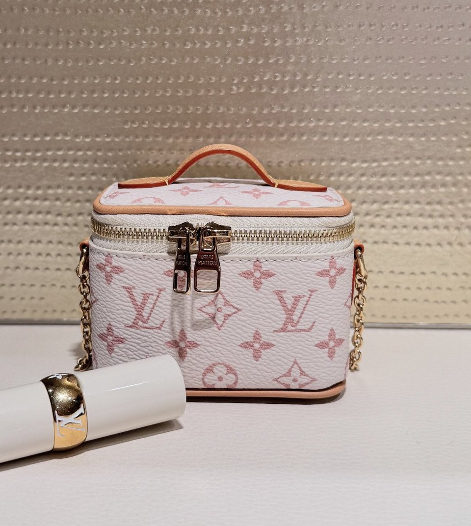 Louis Vuitton Micro Vanity Case 10.2cm/4in Dune Beige Monogram M03812 view 3