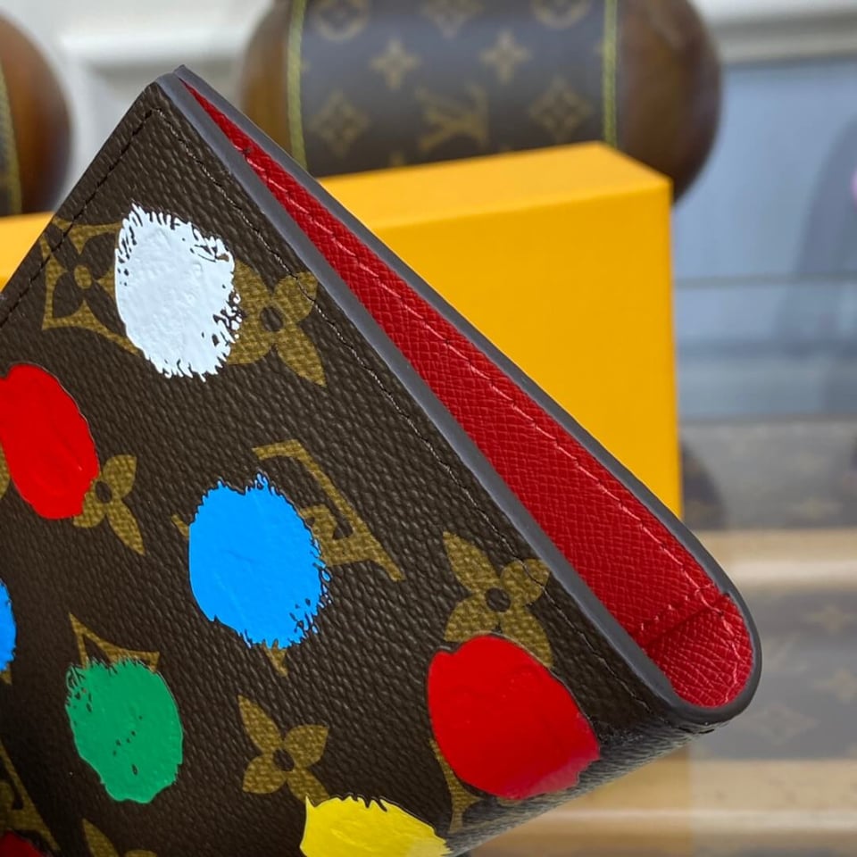 Louis Vuitton x Yayoi Kusama Passport Cover view 6