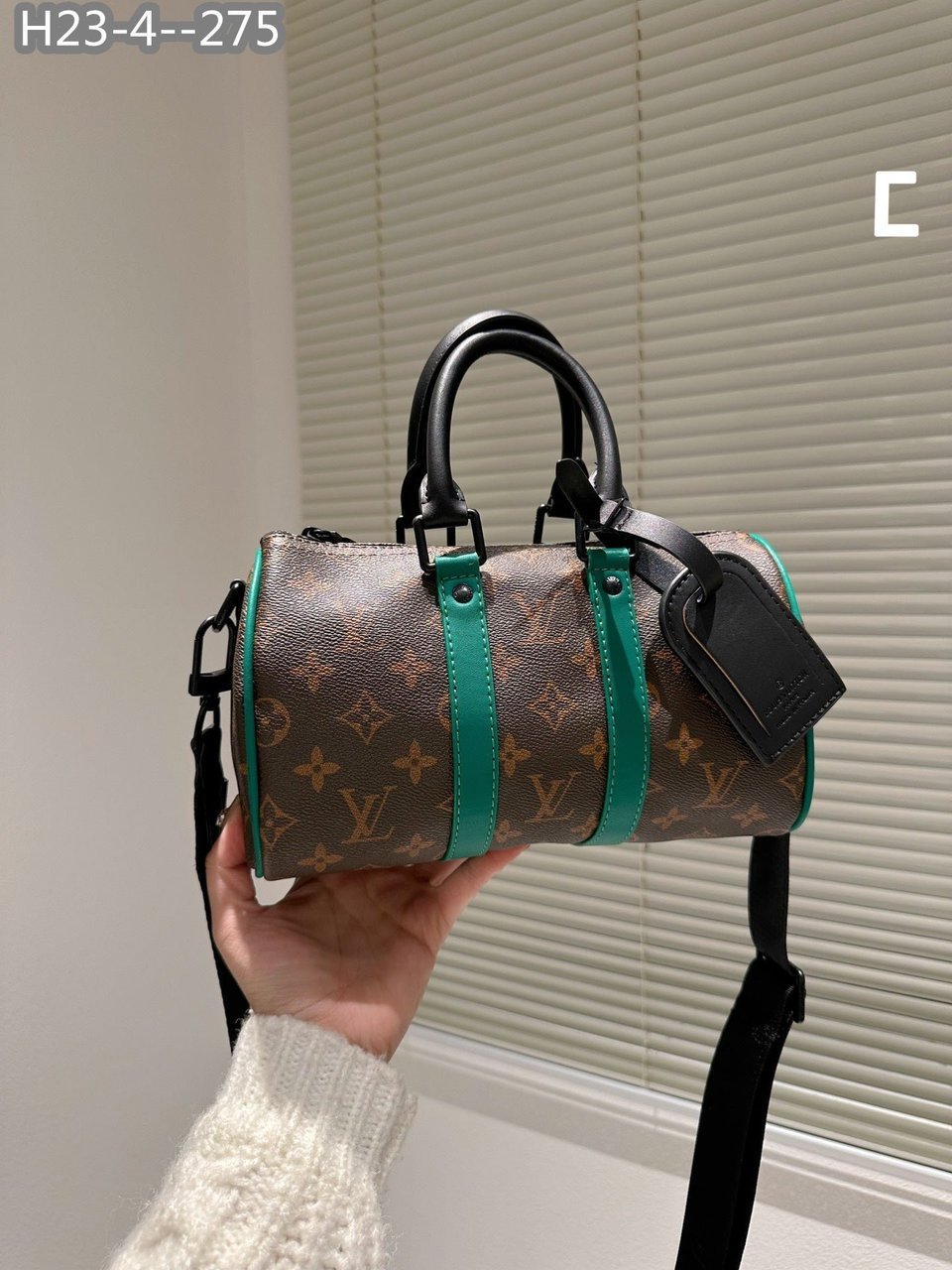 Louis Vuitton Keepall Bandouliere 25 Bag Turquoise M46249 view 3