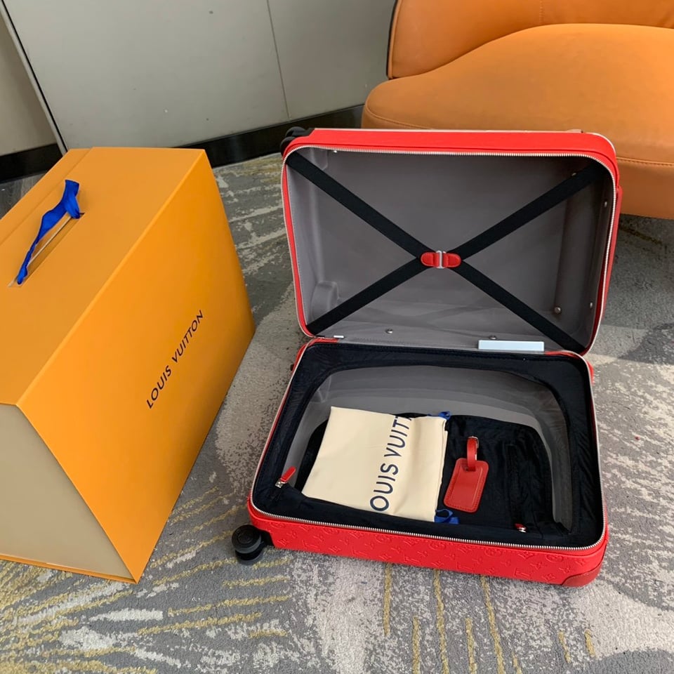 Louis Vuitton Horizon 55cm Red Luggage M11614 Taurillon Leather view 6