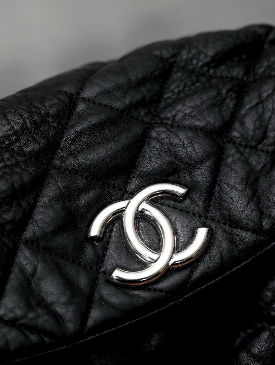 Chanel Black Quilted Washed Lambskin Chain Around Hobo 31cm view 5