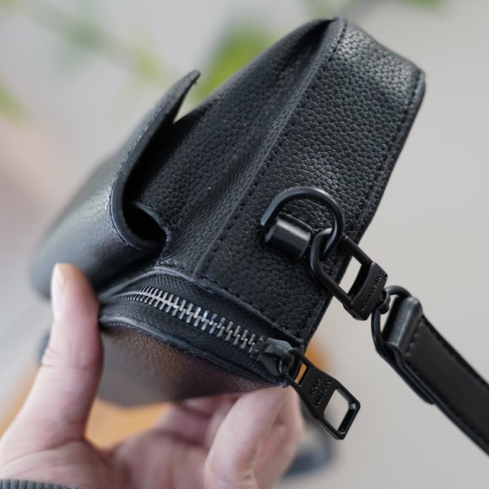 Louis Vuitton Pilot Bag Black 29Cm view 7