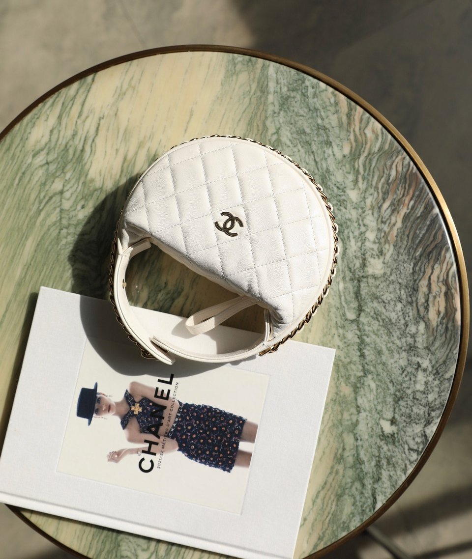 Chanel 23C White Mini Pouch view 6