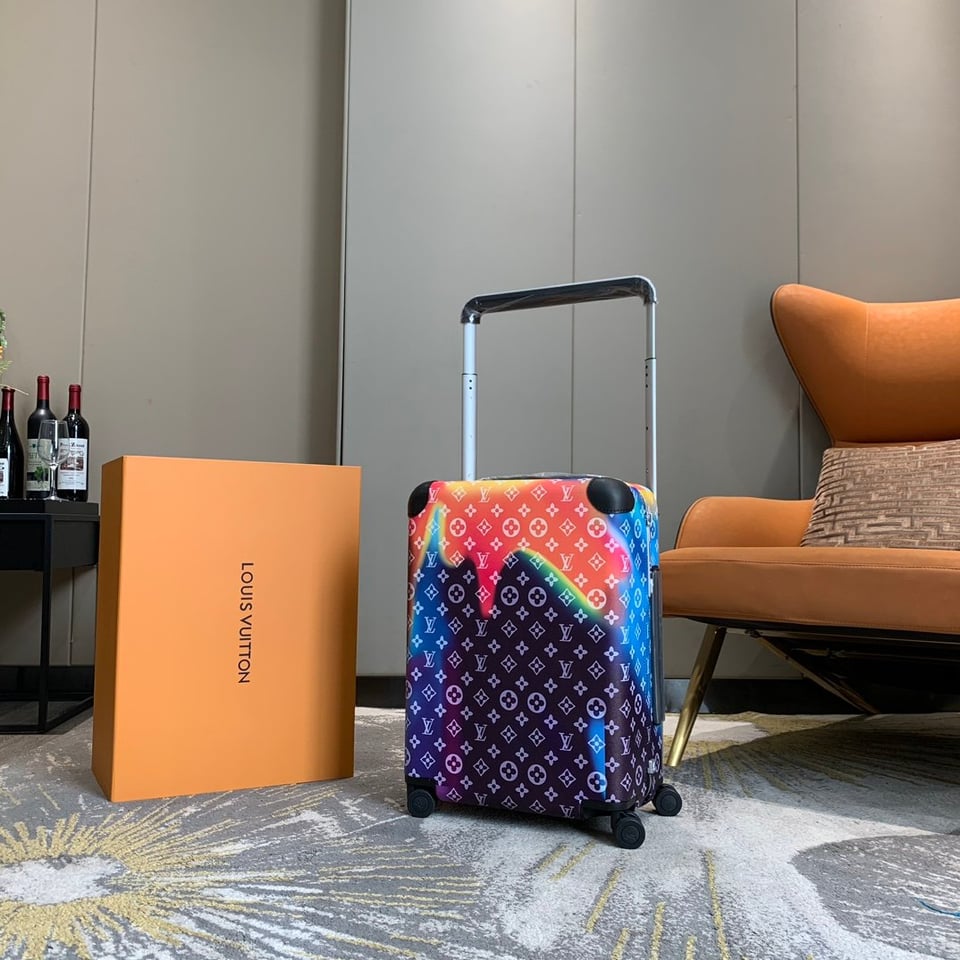 Louis Vuitton Horizon 55 Monogram Sunset Suitcase Multicolor M20462 view 3