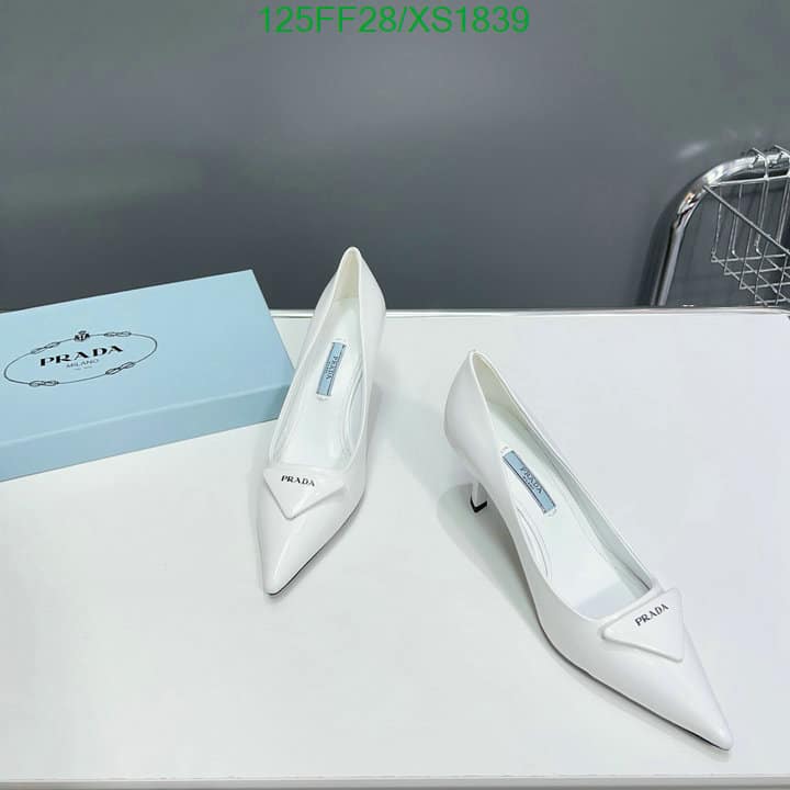 Prada Cleavage Nero Leather Pumps White view 9