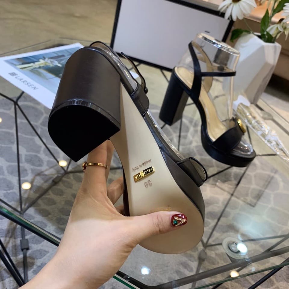 Gucci Gg Leather Heeled Sandal Black view 9