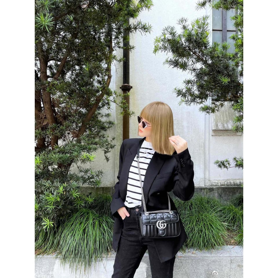 Gucci GG Marmont Mini Shoulder Bag Black view 9