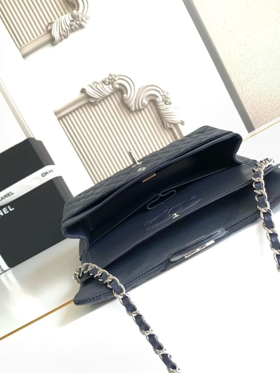 Chanel Classic Flap Bag 25 cm Navy Blue Silver-Tone Hardware A01112 view 9