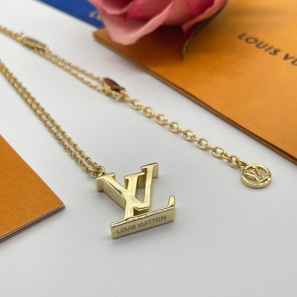Louis Vuitton Gold Necklace view 4