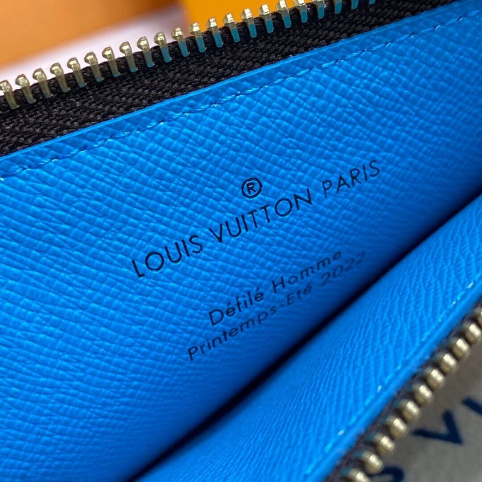Louis Vuitton Monogram Coin Card Holder view 9