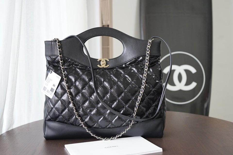 Chanel Vintage Quilted Chain Handle Bag Black 39Cm/15.3in view 10