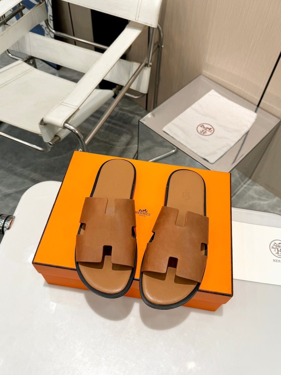 Hermes Izmir Sandal Gold Color Calfskin H041141ZH03390 view 9