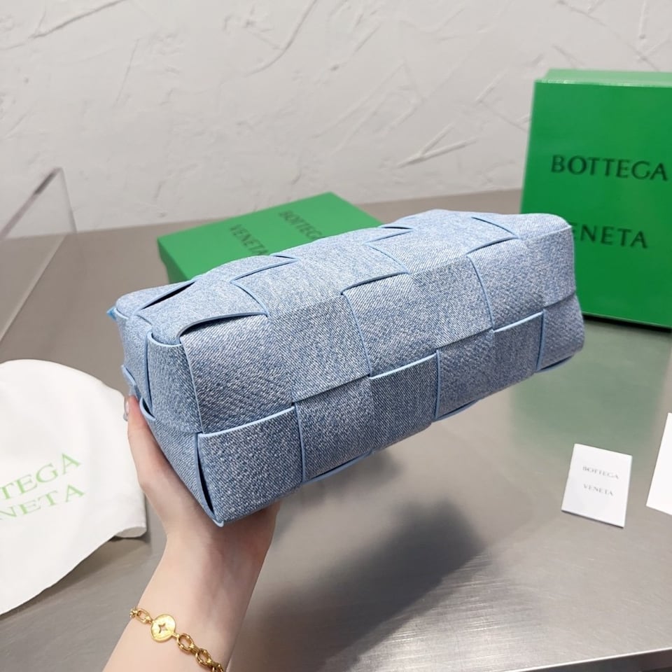 Bottega Veneta Brick Bag Denim Blue 28Cm view 4