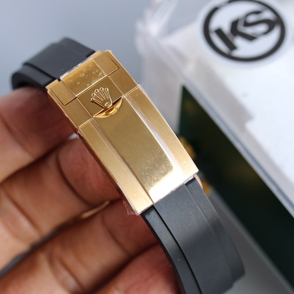 [Super Clone] Rolex Cosmograph Daytona Yellow Gold 40mm view 8