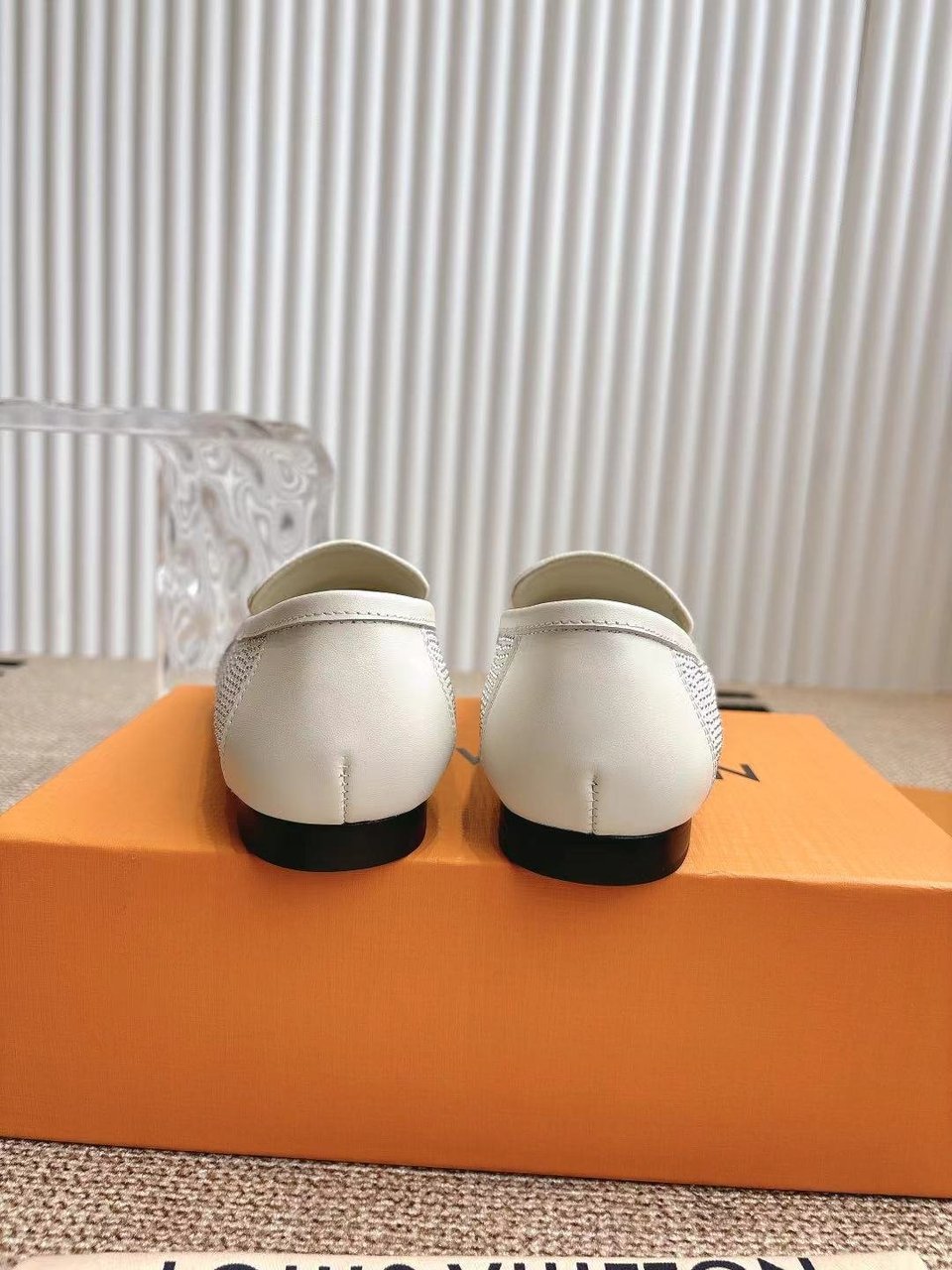 Louis Vuitton Soho Flat Loafer White1AGXDC view 6