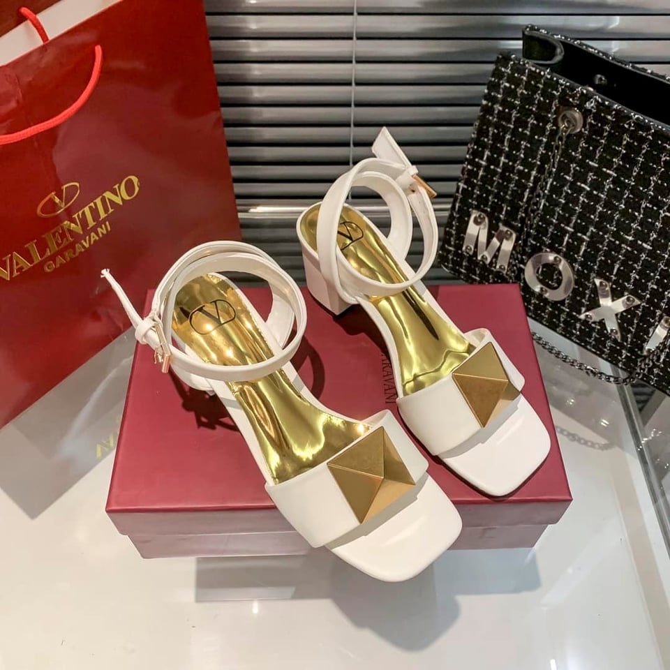 Valentino Garavani One Stud Leather Sandals White view 4