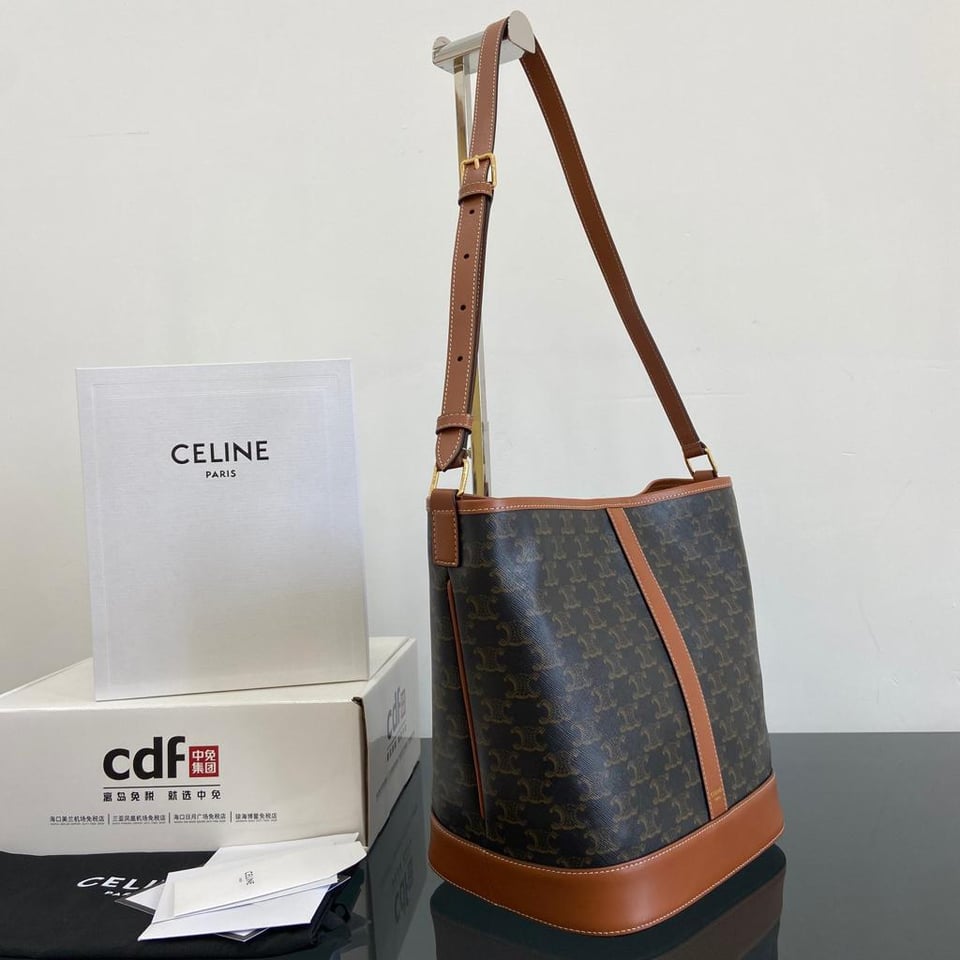 Celine Medium Bucket IN Triomphe Canvas And Calfskin 27cm/10.6in Tan Color 12500 DKK view 3
