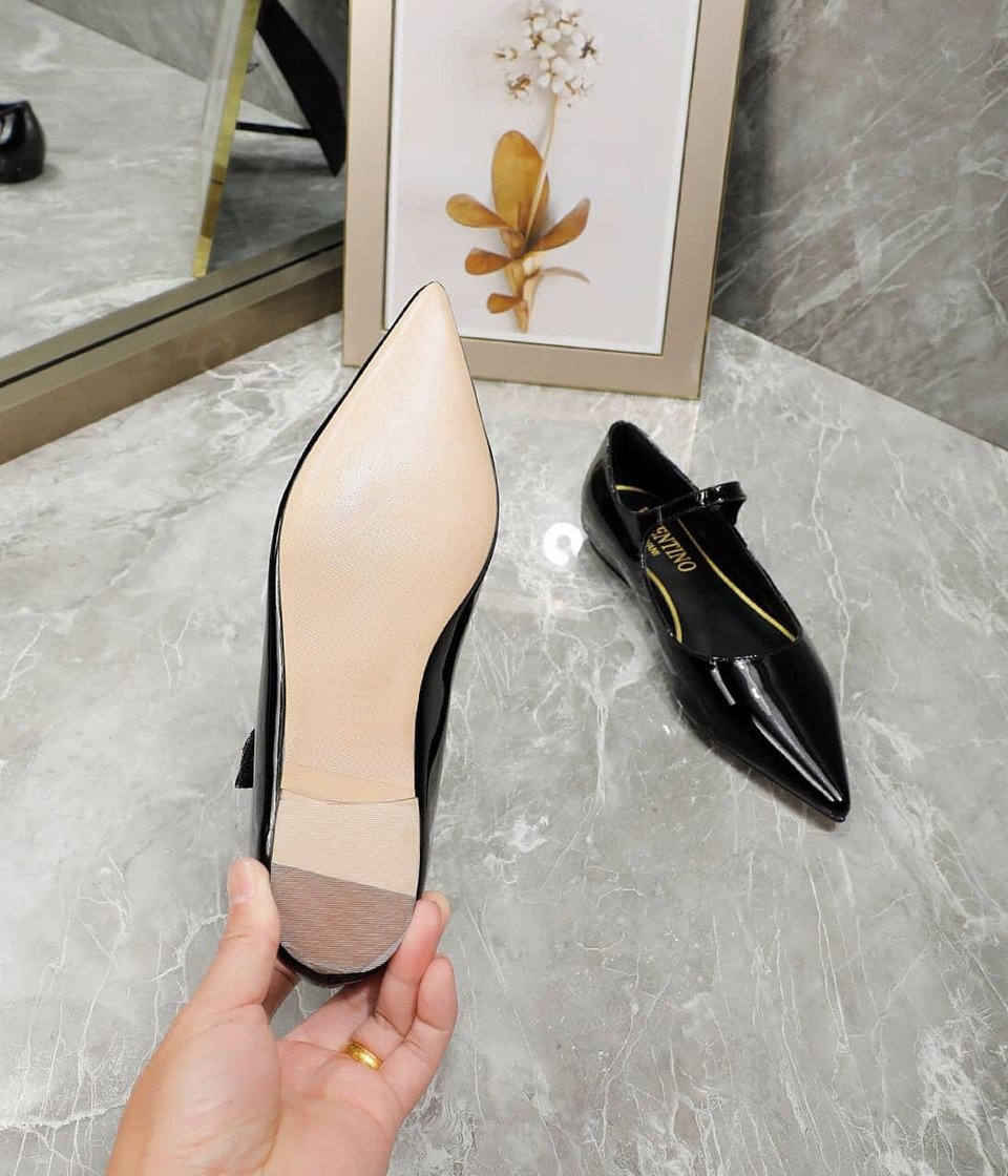 Valentino Garavani Tiptoe Patent Leather Ballet Flats Black 2W2S0Gc3Eru0No view 9