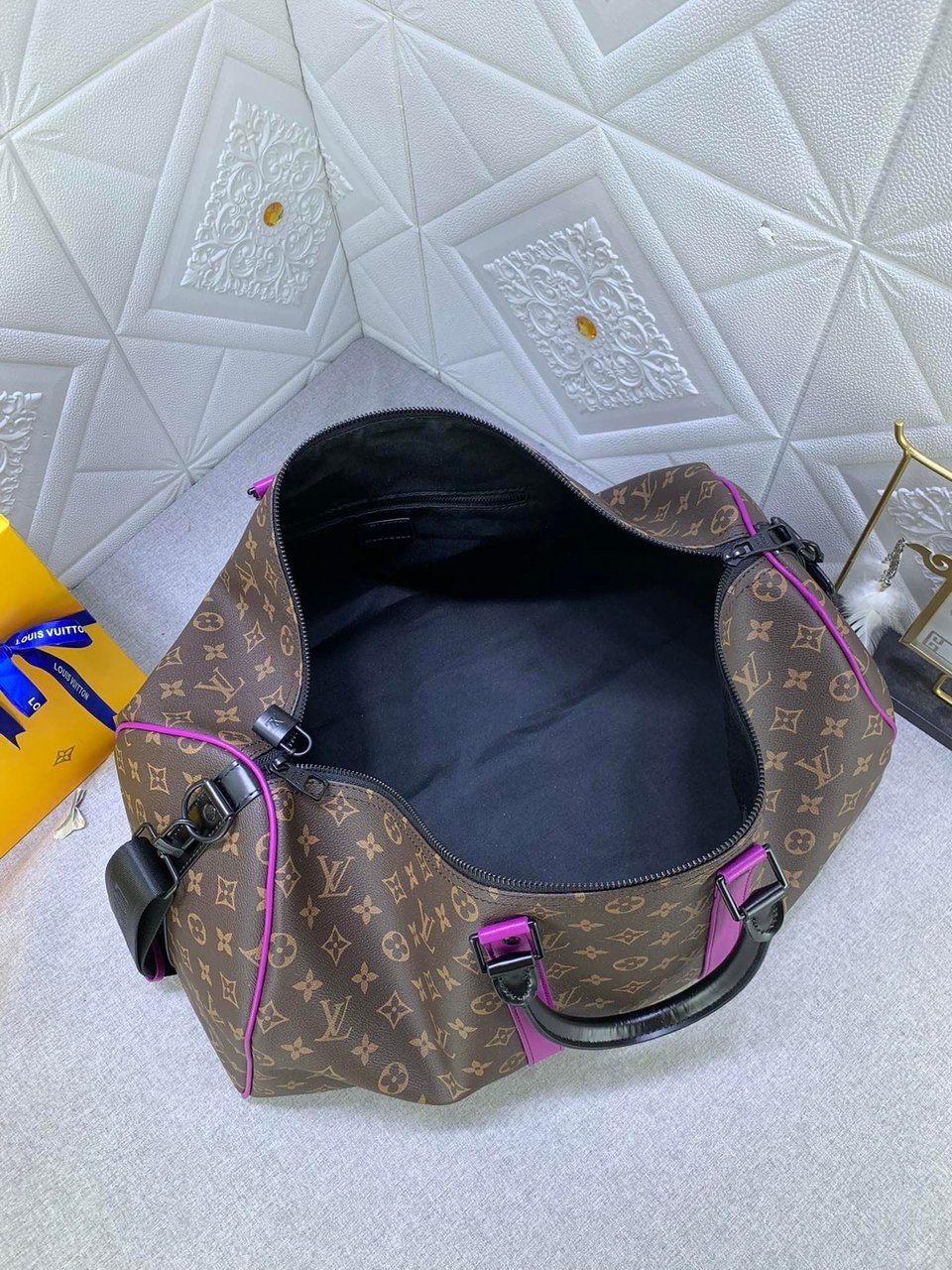 Louis Vuitton Keepall Bandouli Re 50 Brown And Purple Line Macassar Canvasm46257 view 3