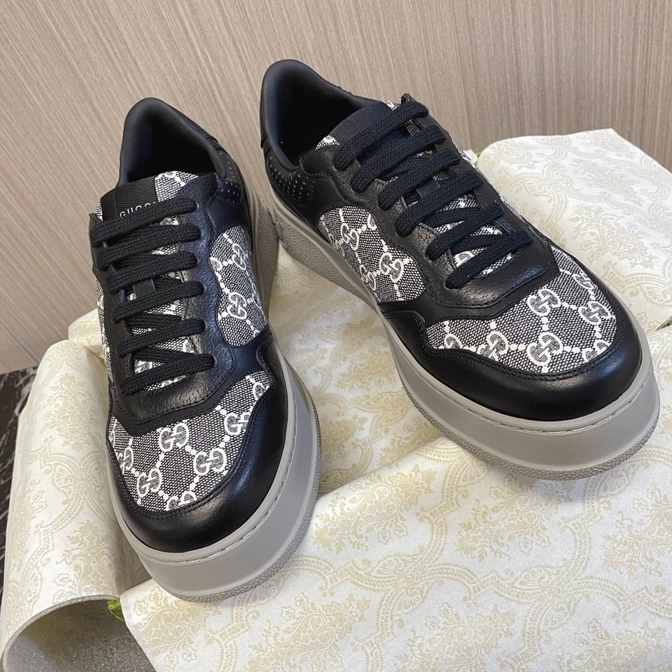 Gucci Men’S Gg Trainer Supreme Canvas Black ?669582 Aacod 1072 view 9