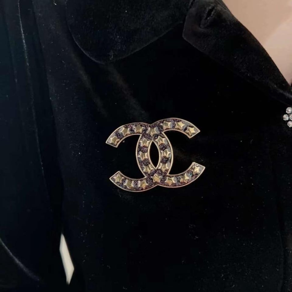 Chanel Cc Brooch Black With Many Small Stars view 5
