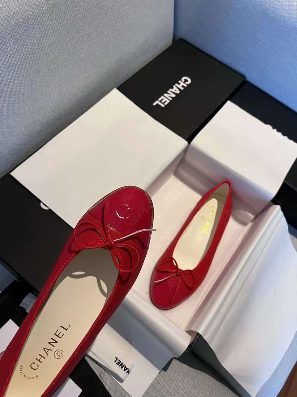 Chanel Cc Cap Toe Ballet Flats In Light Red Patent Leather view 5