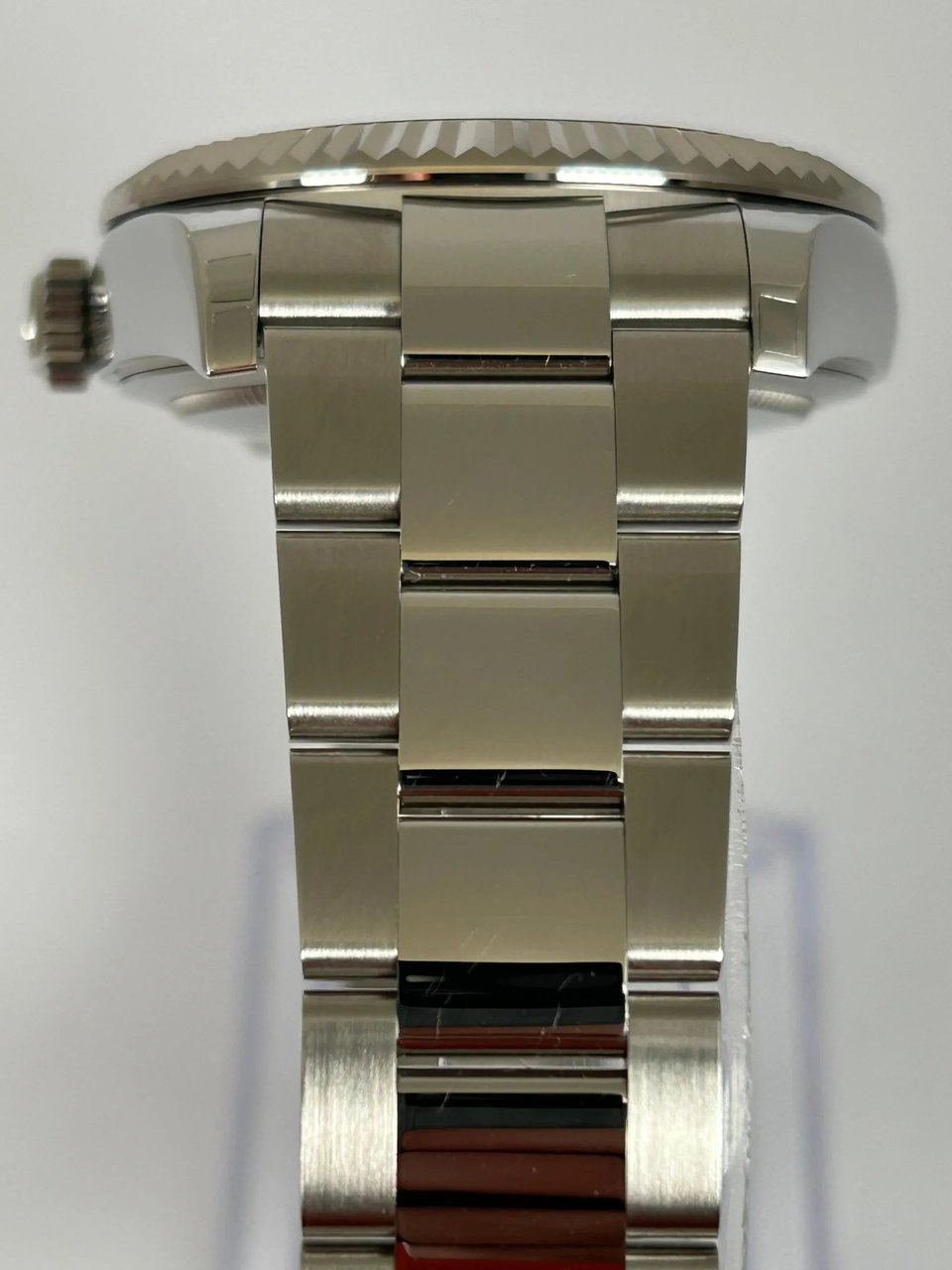Rolex Sky-Dweller 42 mm Mint green Dial 336934 Oyster view 7