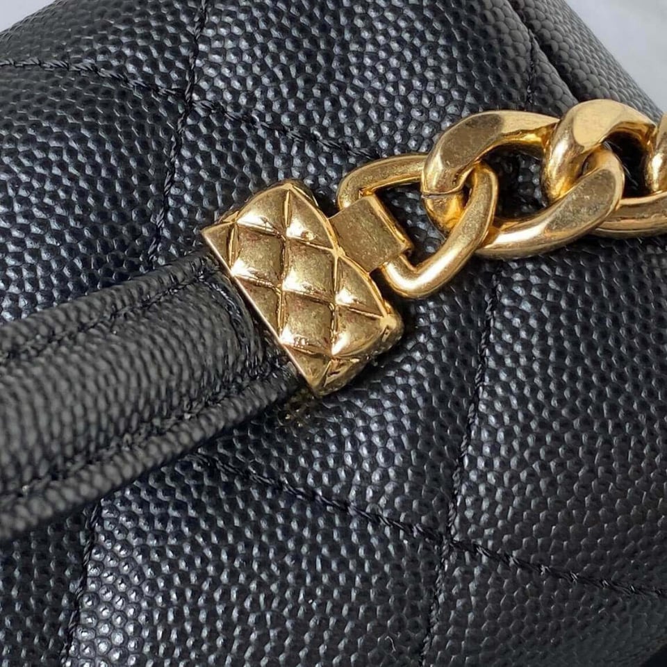 Chanel Grained Calfskin Small Vanity Case 17.5cm view 6