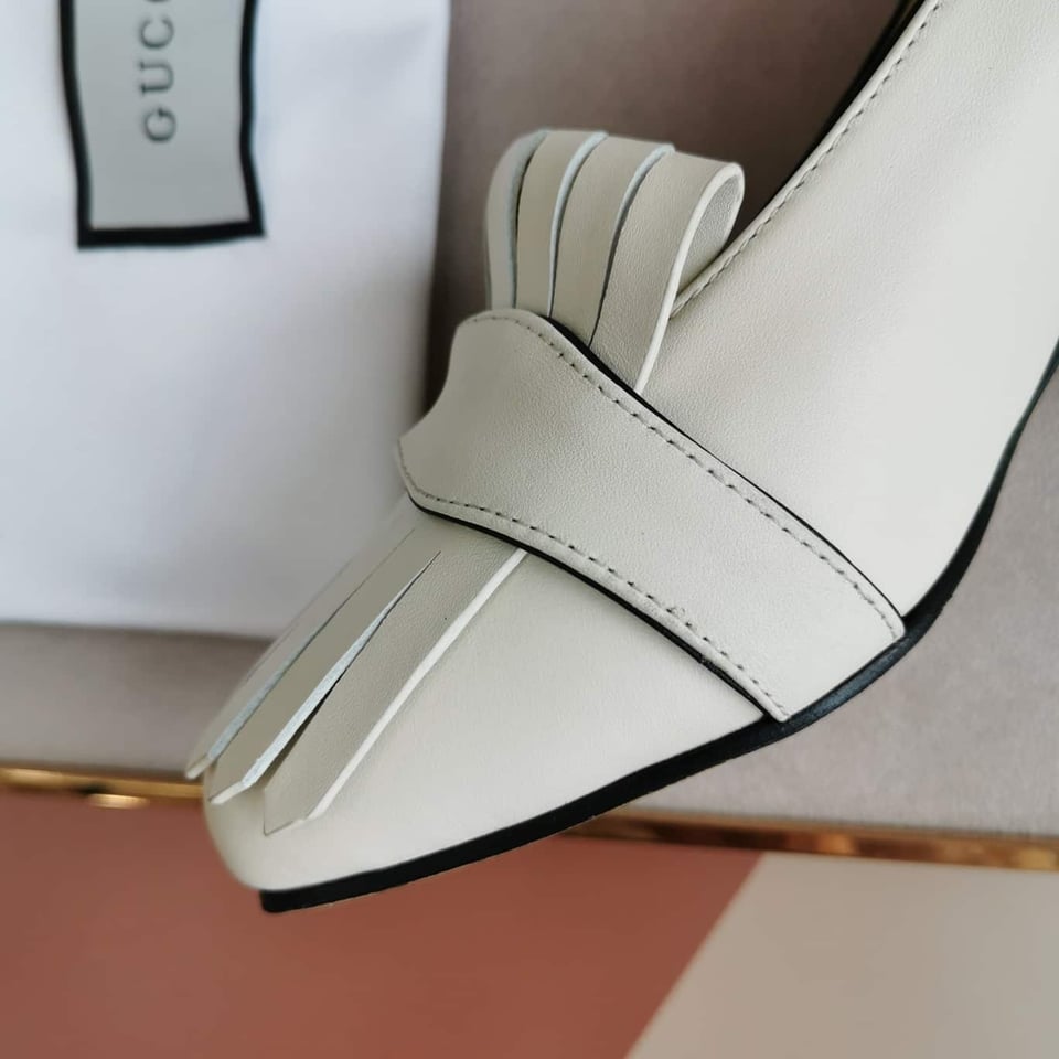Gucci Wmns White Leather Mid-Heel Pump view 4
