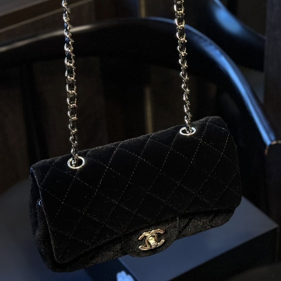 Chanel Velvet Pearl Crush Mini Flap Bag Black 20Cm/7.9in view 6