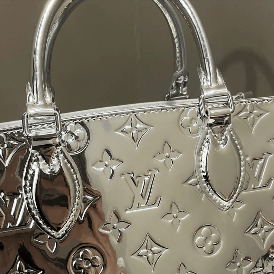 Louis Vuitton Mirror Shine 25cm/9.8in For Women M26373 view 7