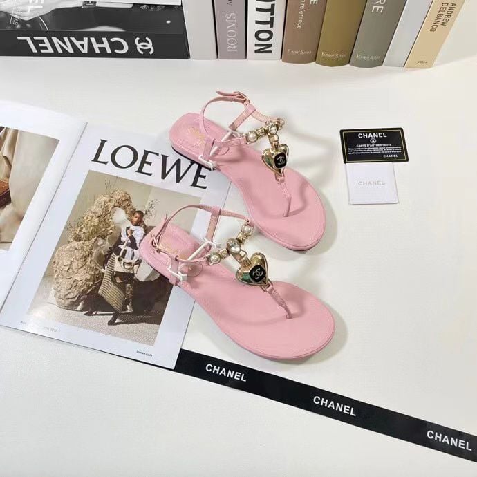 Chanel Shiny Pearl Crystal Cc Heart Thong Sandals Light Pink view 3