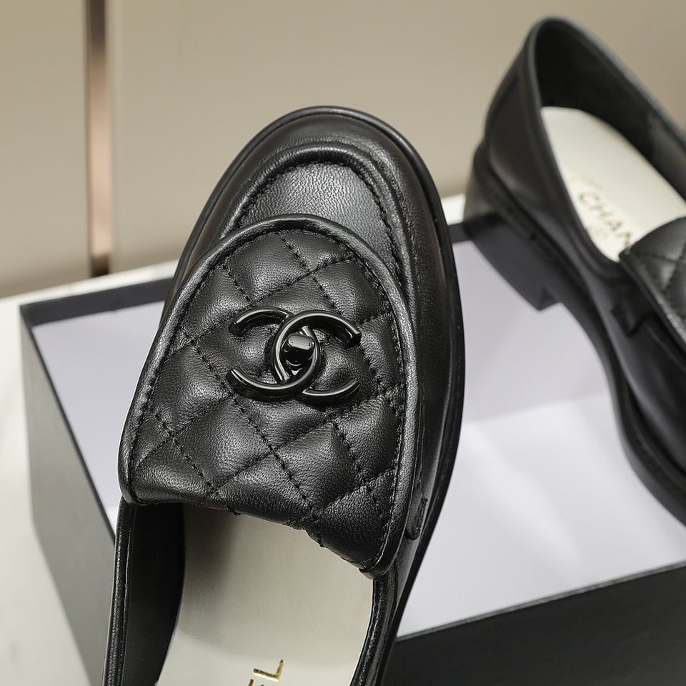 Chanel Cc Nib Turnlock Moccasins Flat Loafers Black view 10