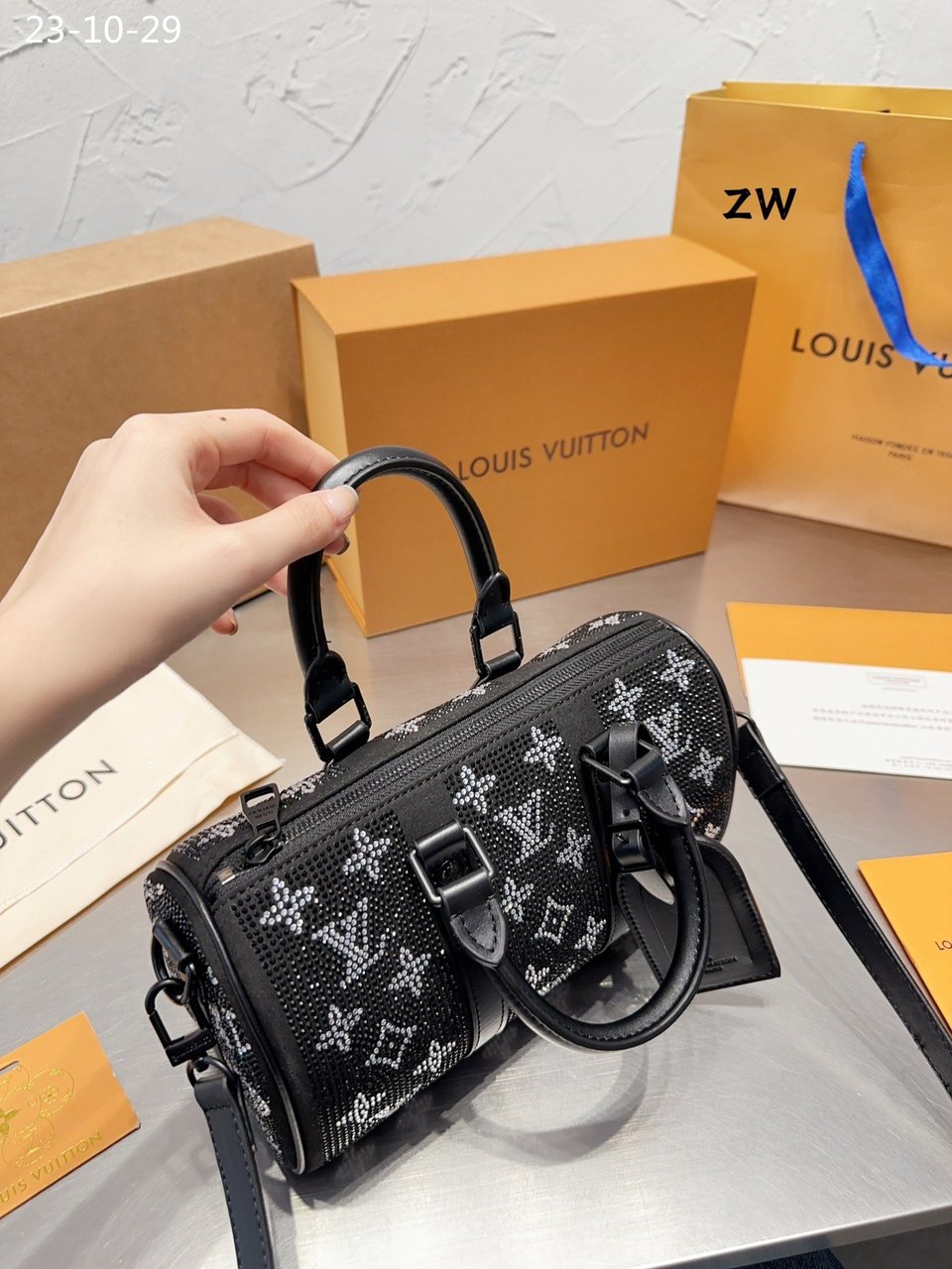 Louis Vuitton Crystal Keepall Bandouli Re 25 Black 25Cm view 6