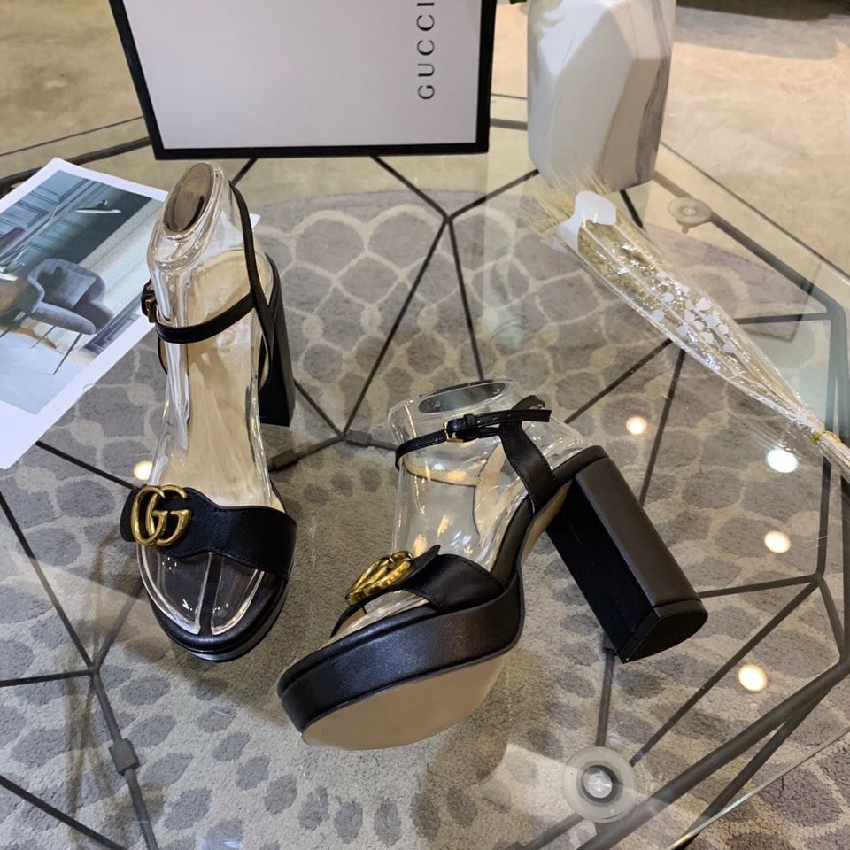 Gucci Gg Leather Heeled Sandal Black view 5