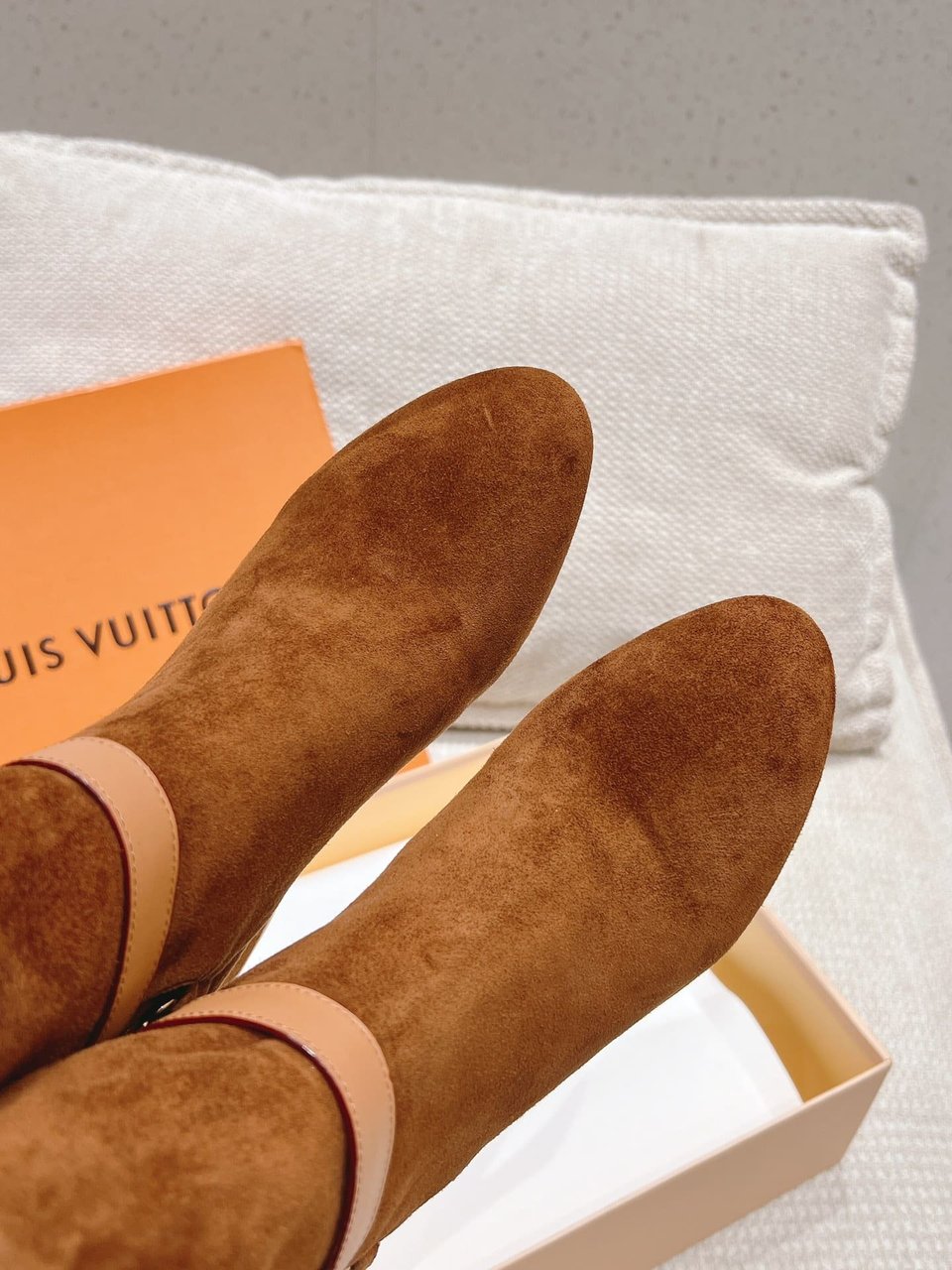 Louis Vuitton Parisienne Ankle Boot Suede Leather Brown view 6